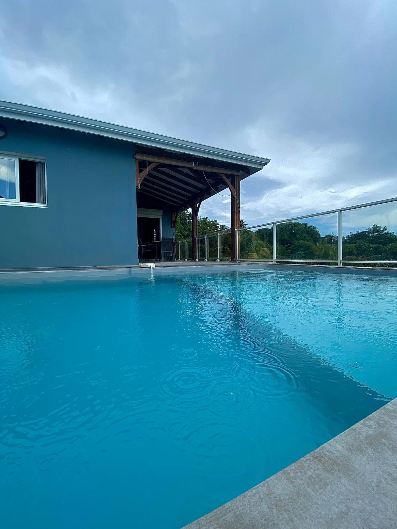 Les Villas Pameyaque 2 F2 Avec 1 Piscine Et 1 F3 Avec 1 Piscine, Superbe Vue Sur La Mer Riviere-Salee Екстер'єр фото